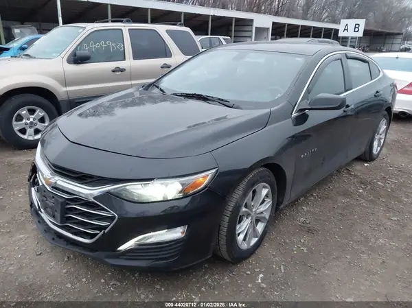 01G1ZD5ST4KF16839 2019 CHEVROLET MALIBU - Image 2