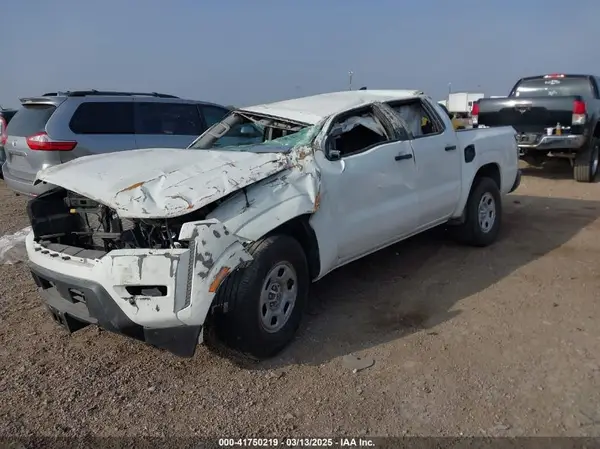 01N6ED1EJ8RN63822 2024 NISSAN NAVARA (FRONTIER) - Image 2