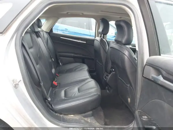 03FA6P0D90KR15269 2019 FORD FUSION - Image 8