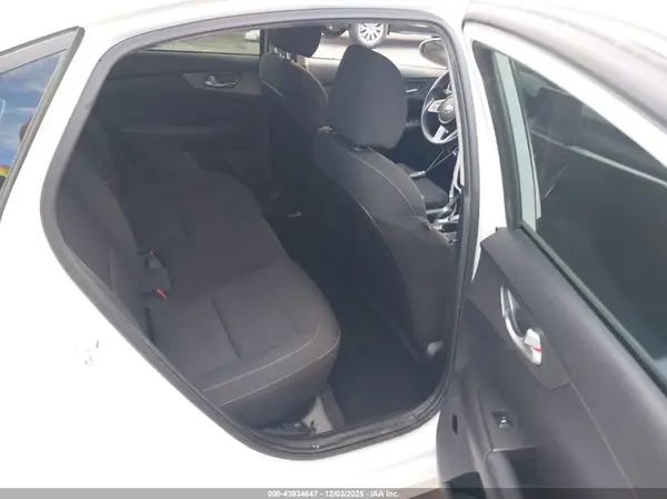 03KPF24AD3ME31051 2021 KIA FORTE - Image 8