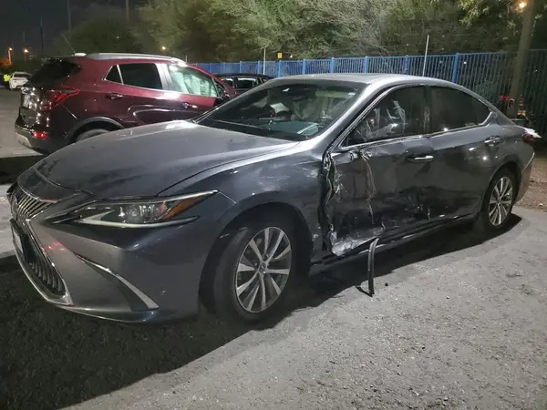050643 2019 LEXUS ES