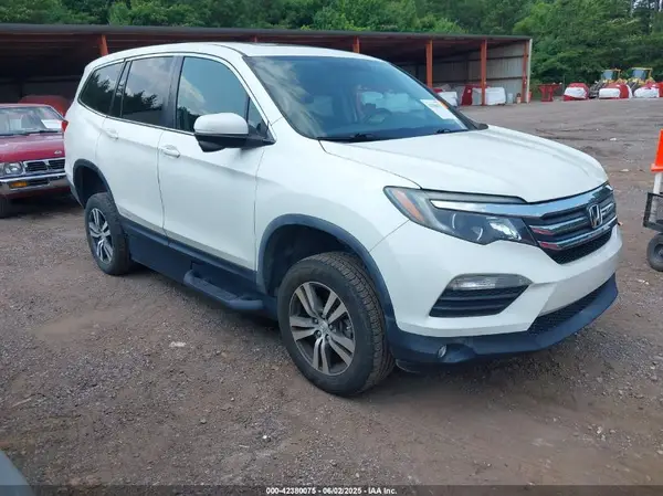 05FNYF5H5XJB01651 2018 HONDA PILOT - Image 1