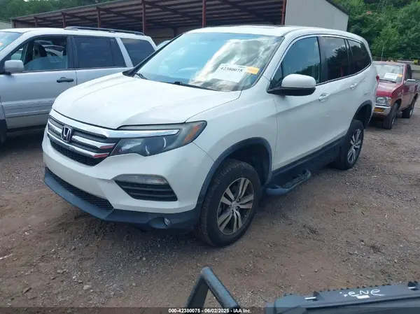 05FNYF5H5XJB01651 2018 HONDA PILOT - Image 2