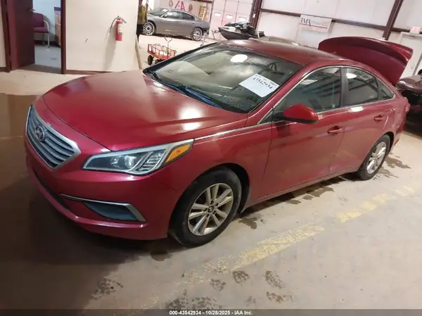 05NPE24AFXHH58921 2017 HYUNDAI SONATA - Image 2