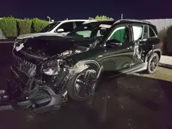 083110 2021 MERCEDES-BENZ GLB