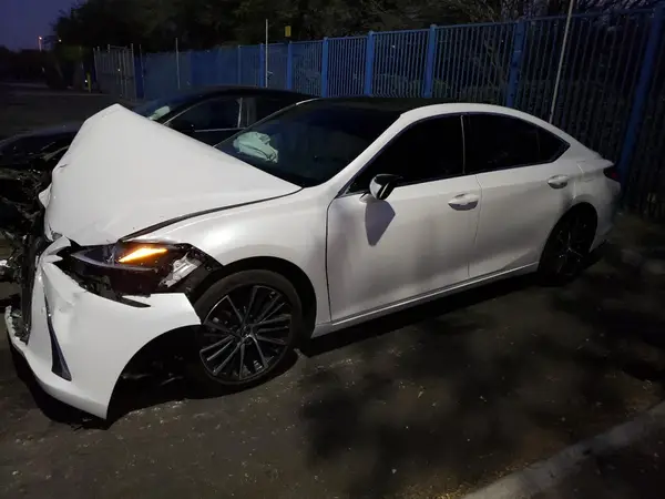192860 2025 LEXUS ES