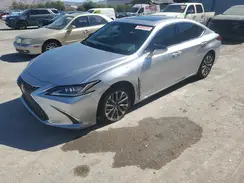 197616 2025 LEXUS ES