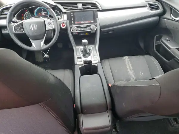 19XFC1E32HE031845 2017 HONDA CIVIC - Image 8
