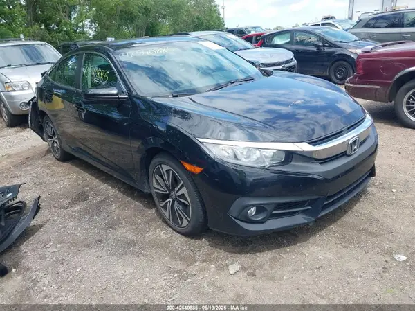 19XFC1E33JE003316 2018 HONDA CIVIC - Image 1