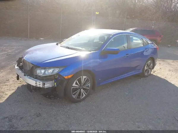 19XFC1E35JE001048 2018 HONDA CIVIC - Image 2