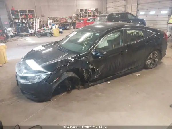 19XFC1E36HE020833 2017 HONDA CIVIC - Image 2