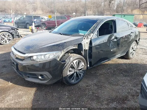 19XFC1E38HE005590 2017 HONDA CIVIC - Image 2
