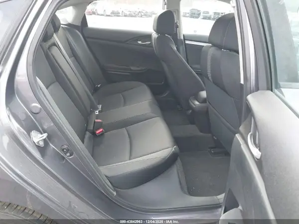 19XFC1E38HE033440 2017 HONDA CIVIC - Image 8