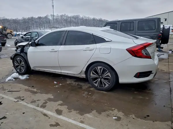 19XFC1E39JE003675 2018 HONDA CIVIC - Image 2