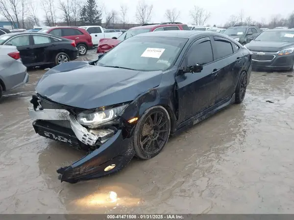 19XFC1E3XJE003880 2018 HONDA CIVIC - Image 2