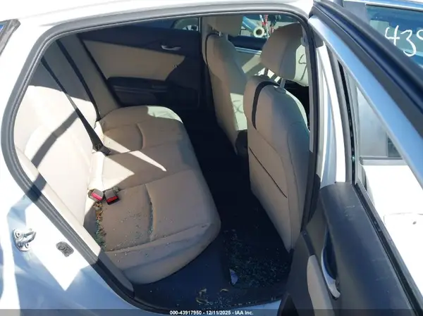 19XFC1F30GE003667 2016 HONDA CIVIC - Image 8