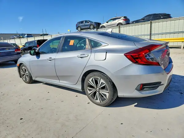 19XFC1F30GE025667 2016 HONDA CIVIC - Image 2