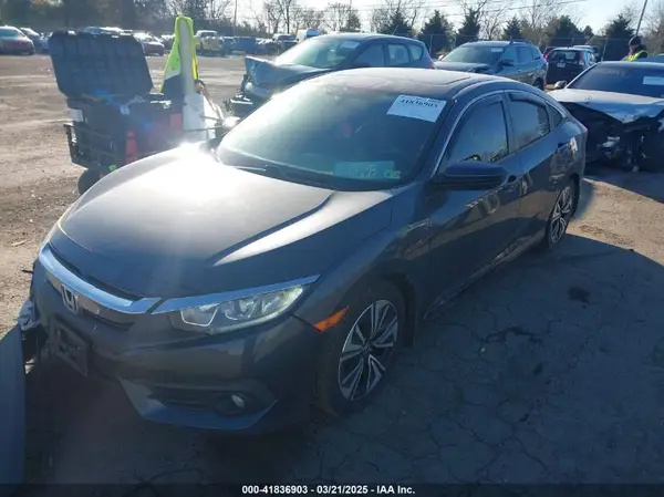 19XFC1F30GE041156 2016 HONDA CIVIC - Image 2