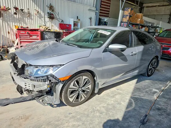 19XFC1F30GE218577 2016 HONDA CIVIC - Image 1