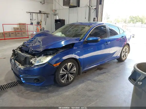 19XFC1F30HE002844 2017 HONDA CIVIC - Image 2