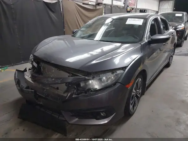 19XFC1F30HE024648 2017 HONDA CIVIC - Image 2