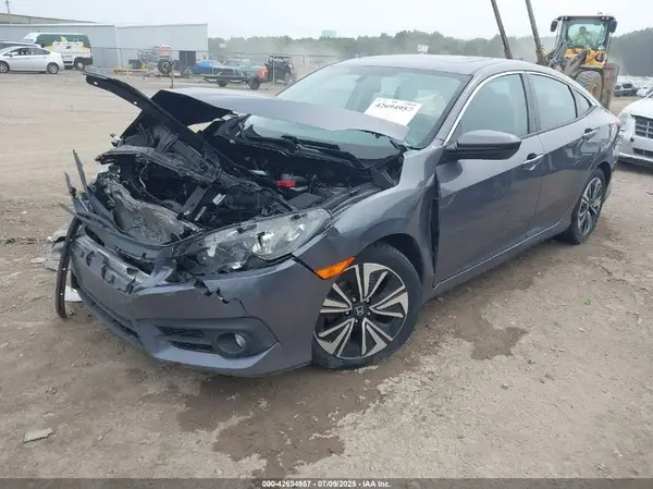 19XFC1F30HE030143 2017 HONDA CIVIC - Image 2