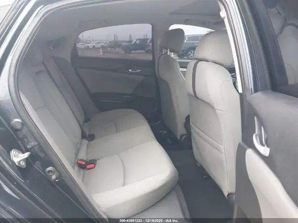 19XFC1F30HE206835 2017 HONDA CIVIC - Image 8