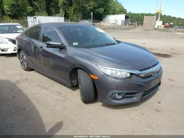 19XFC1F30HE206916 2017 HONDA CIVIC - Image 1