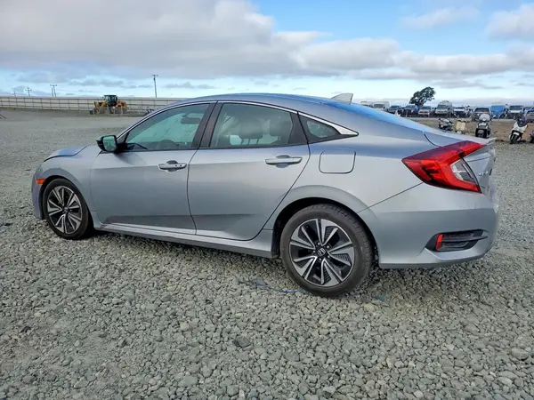 19XFC1F30HE207015 2017 HONDA CIVIC - Image 2