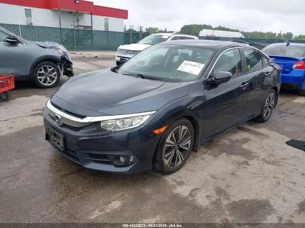 19XFC1F30HE207385 2017 HONDA CIVIC - Image 2