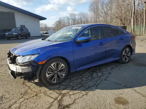 19XFC1F30HE212022 2017 HONDA CIVIC - Image 1
