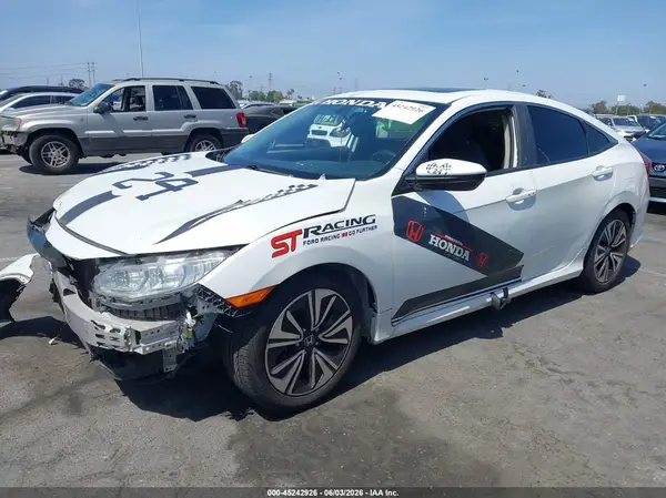 19XFC1F30JE200104 2018 HONDA CIVIC - Image 2