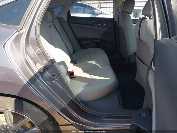 19XFC1F30KE004150 2019 HONDA CIVIC - Image 8