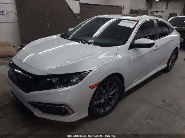 19XFC1F30KE019067 2019 HONDA CIVIC - Image 2