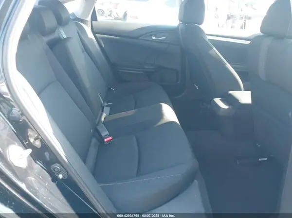 19XFC1F30KE215140 2019 HONDA CIVIC - Image 8
