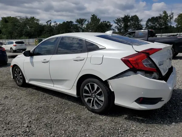 19XFC1F30LE008555 2020 HONDA CIVIC - Image 2