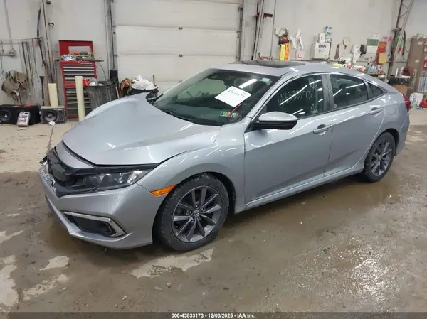 19XFC1F30LE203975 2020 HONDA CIVIC - Image 2
