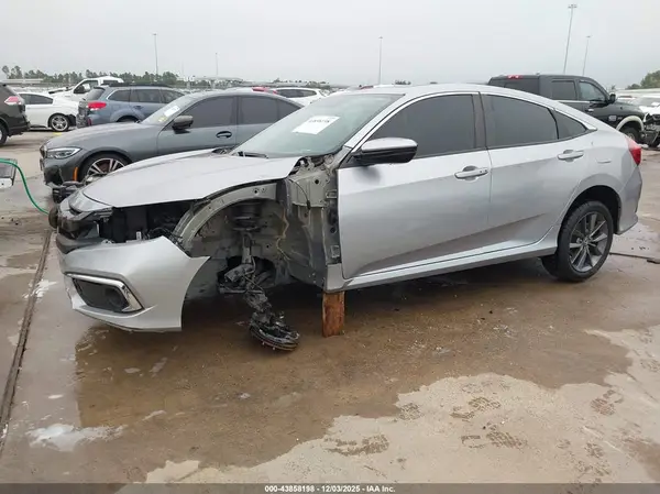 19XFC1F30LE209260 2020 HONDA CIVIC - Image 2