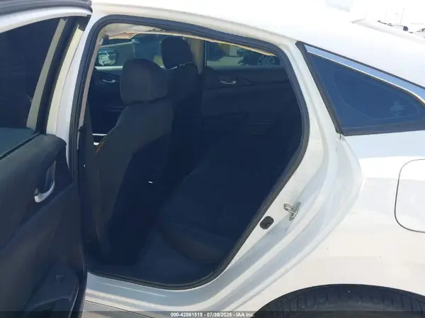19XFC1F31GE207202 2016 HONDA CIVIC - Image 8
