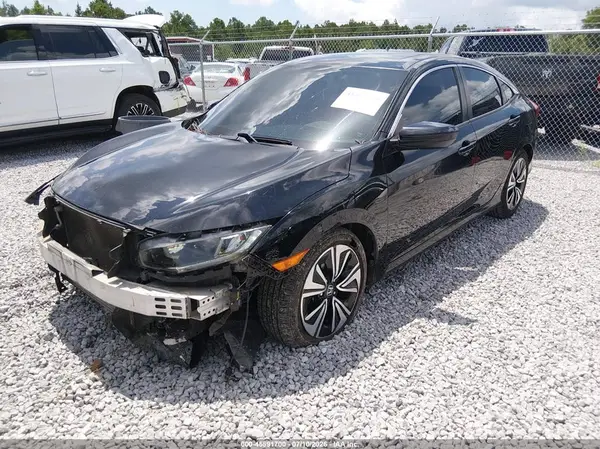 19XFC1F31HE010368 2017 HONDA CIVIC - Image 2