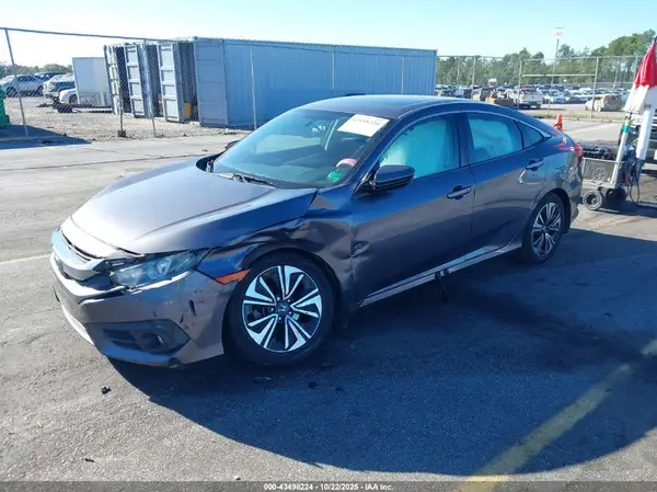 19XFC1F31HE028451 2017 HONDA CIVIC - Image 2
