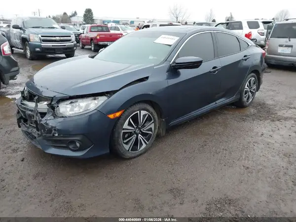 19XFC1F31HE203782 2017 HONDA CIVIC - Image 2