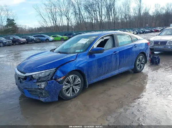 19XFC1F31HE206665 2017 HONDA CIVIC - Image 2