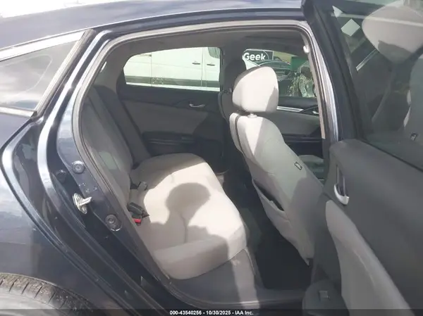 19XFC1F31JE200502 2018 HONDA CIVIC - Image 8