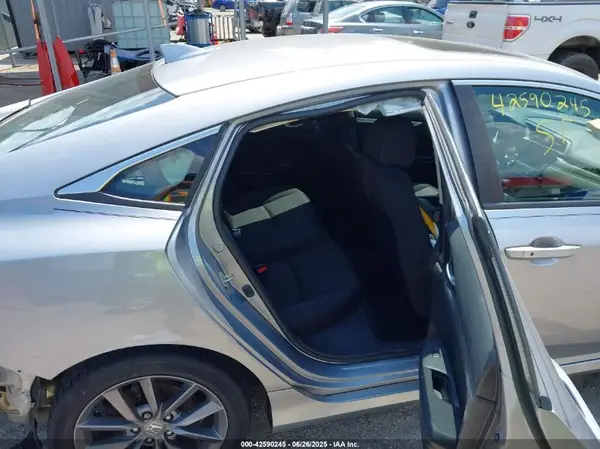 19XFC1F31KE208150 2019 HONDA CIVIC - Image 8