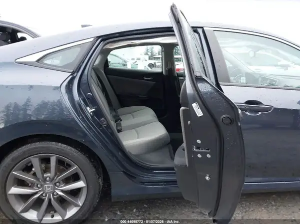 19XFC1F31KE214286 2019 HONDA CIVIC - Image 8