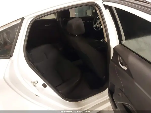 19XFC1F32GE004528 2016 HONDA CIVIC - Image 8