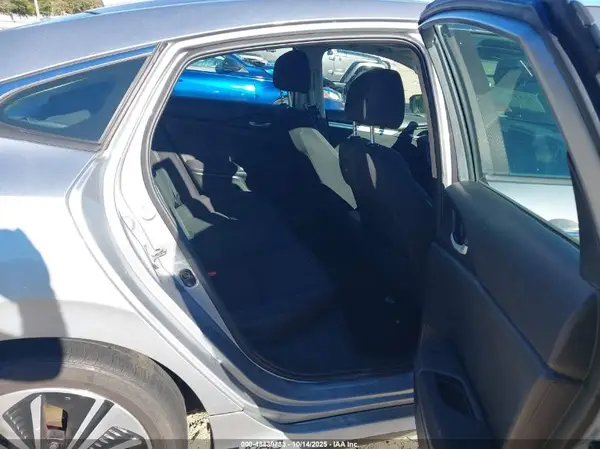 19XFC1F32GE016565 2016 HONDA CIVIC - Image 8
