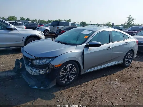 19XFC1F32GE027582 2016 HONDA CIVIC - Image 2