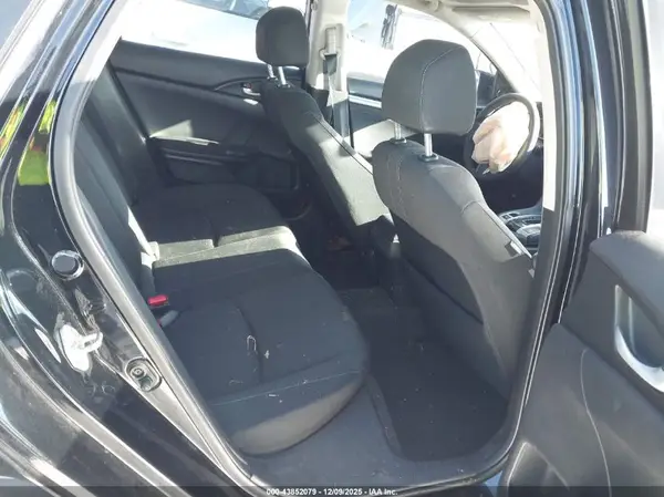 19XFC1F32GE030899 2016 HONDA CIVIC - Image 8